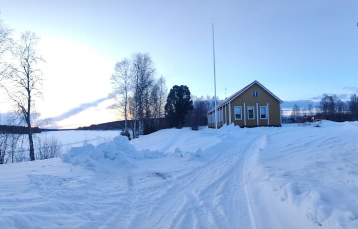 Koko Mökki Joen Rannalla - Rovaniemi