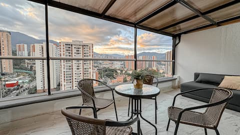 Lujoso PH Sabaneta/AC/3BR/Prkng/18mn Provenza/view