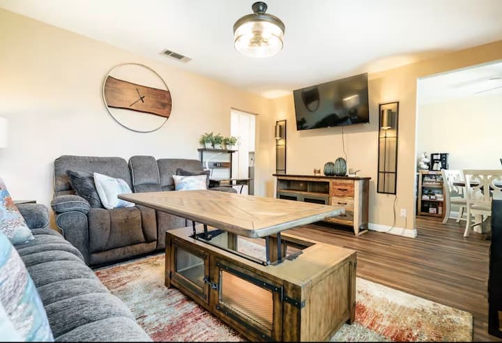 Stylist Duplex In San Marcos With Fenced Yard - San Marcos, CA