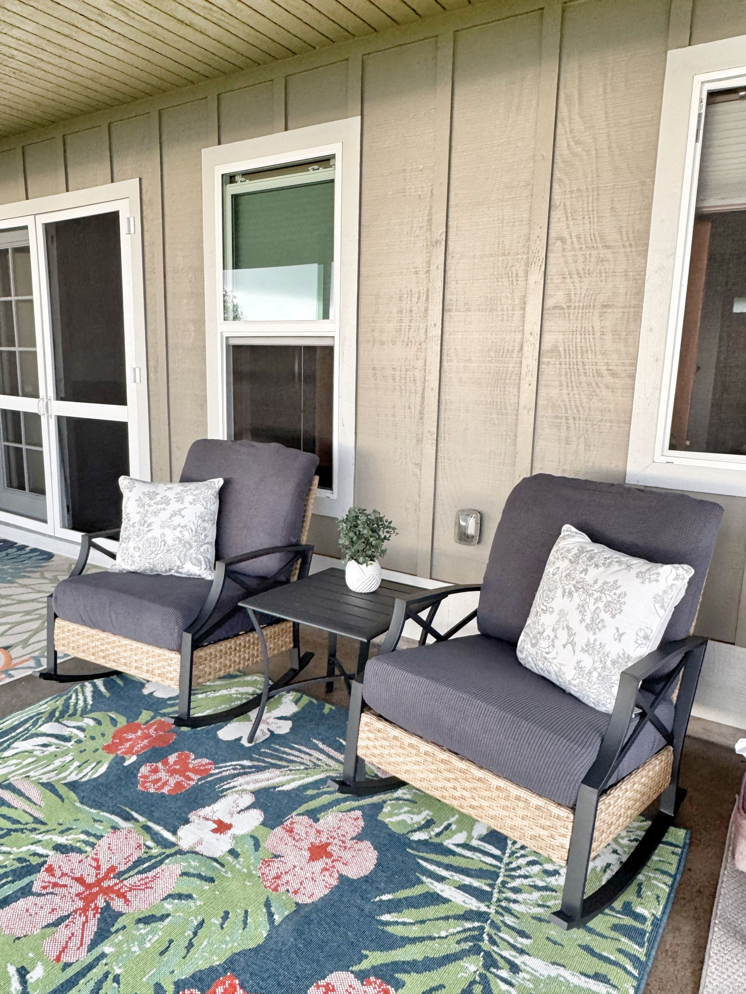 Home in Holualoa · ★4.89 · 1 bedroom · 3 beds · 1 bath - Photo 10