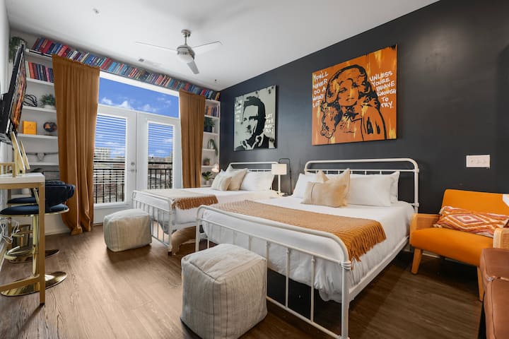 Downtown Nashville Condo Walk To Broadway Pool Gym - Nashville, TN