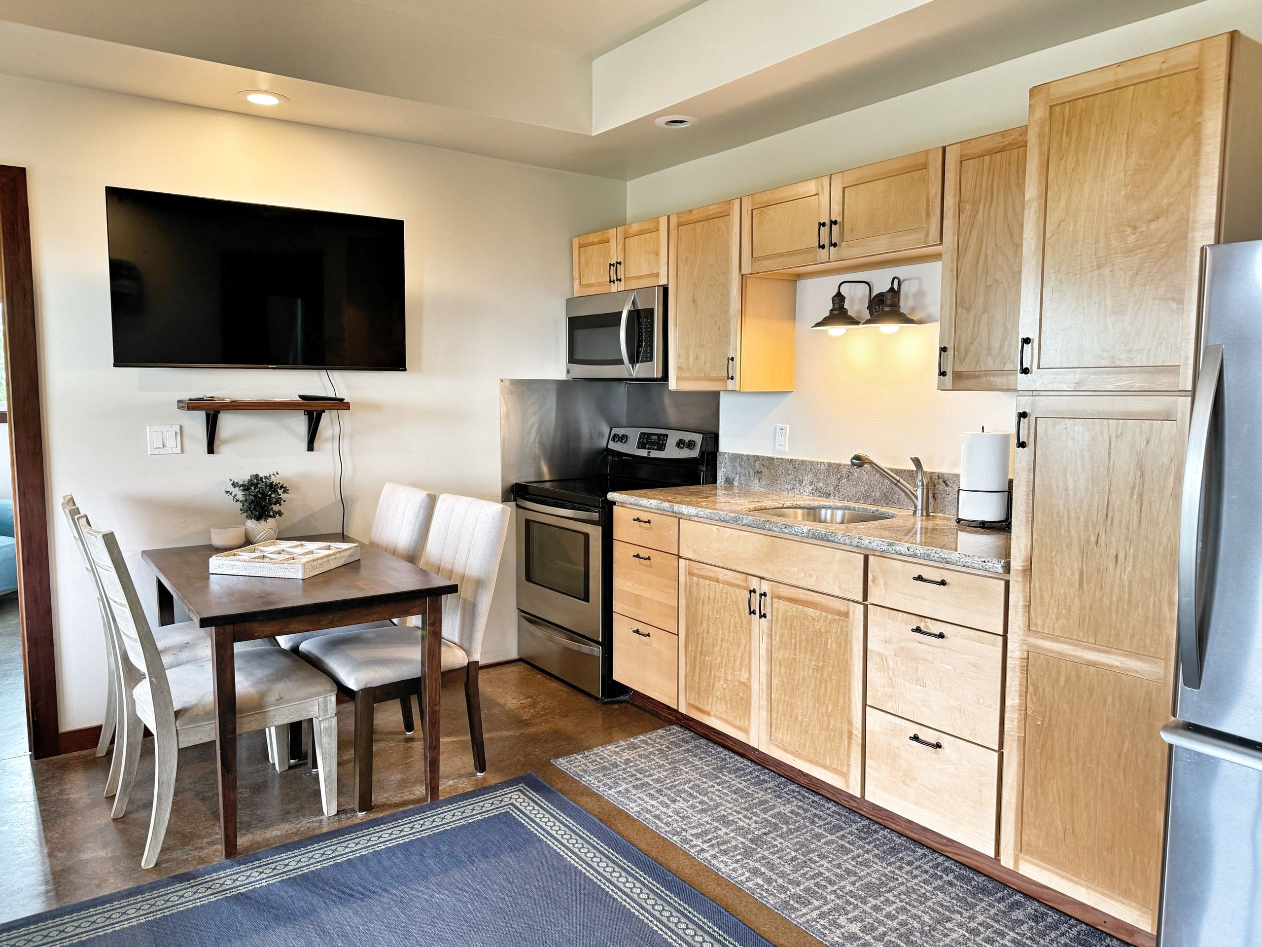 Home in Holualoa · ★4.88 · 1 bedroom · 3 beds · 1 bath - Photo 6