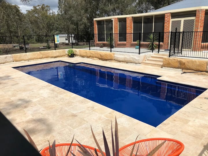 Amelia Rose Private Pool Walk To Lovedale Chapel! - Maitland