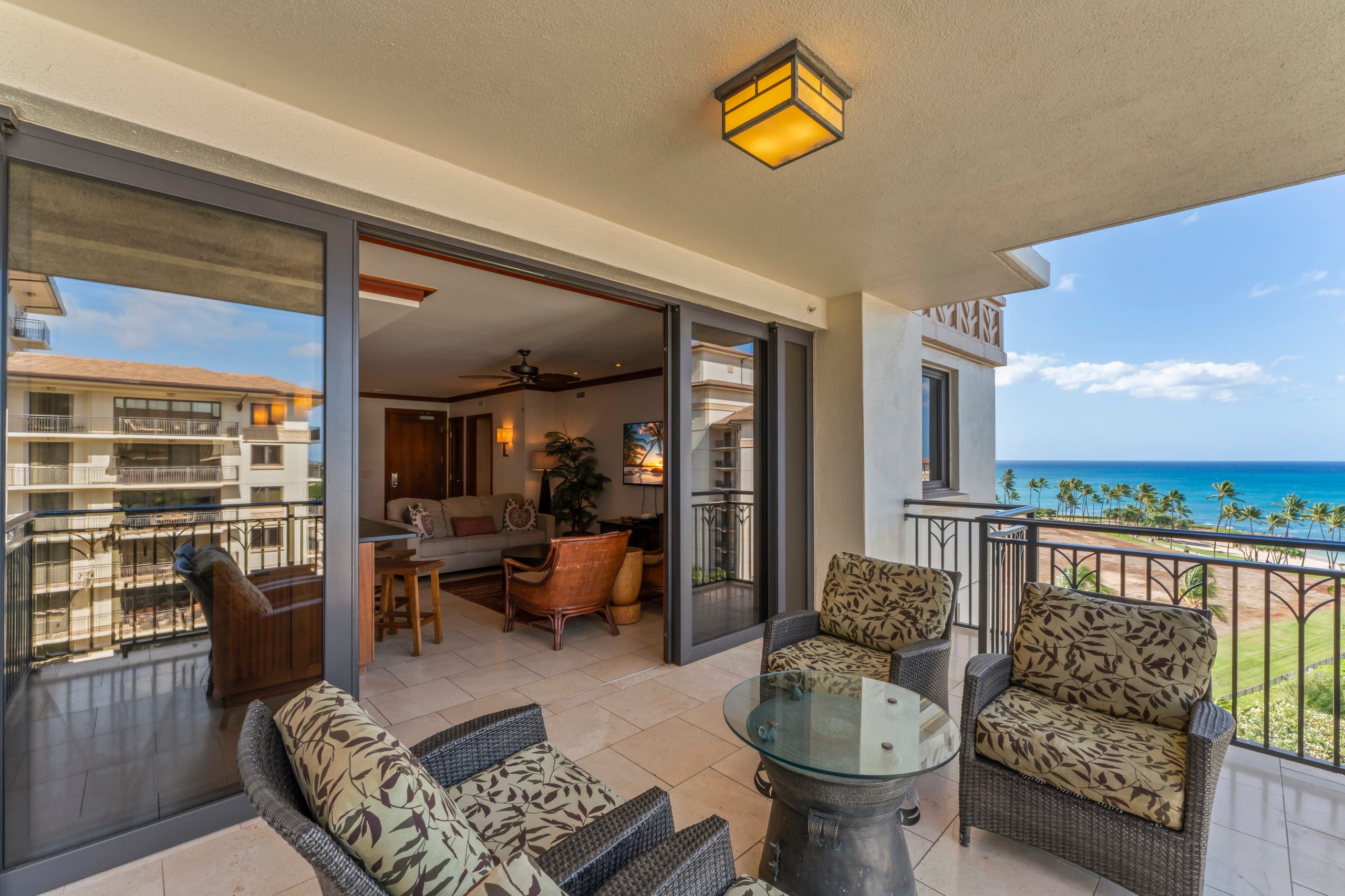 Condo in Kapolei · ★4.96 · 2 bedrooms · 3 beds · 2 private baths - Image 3