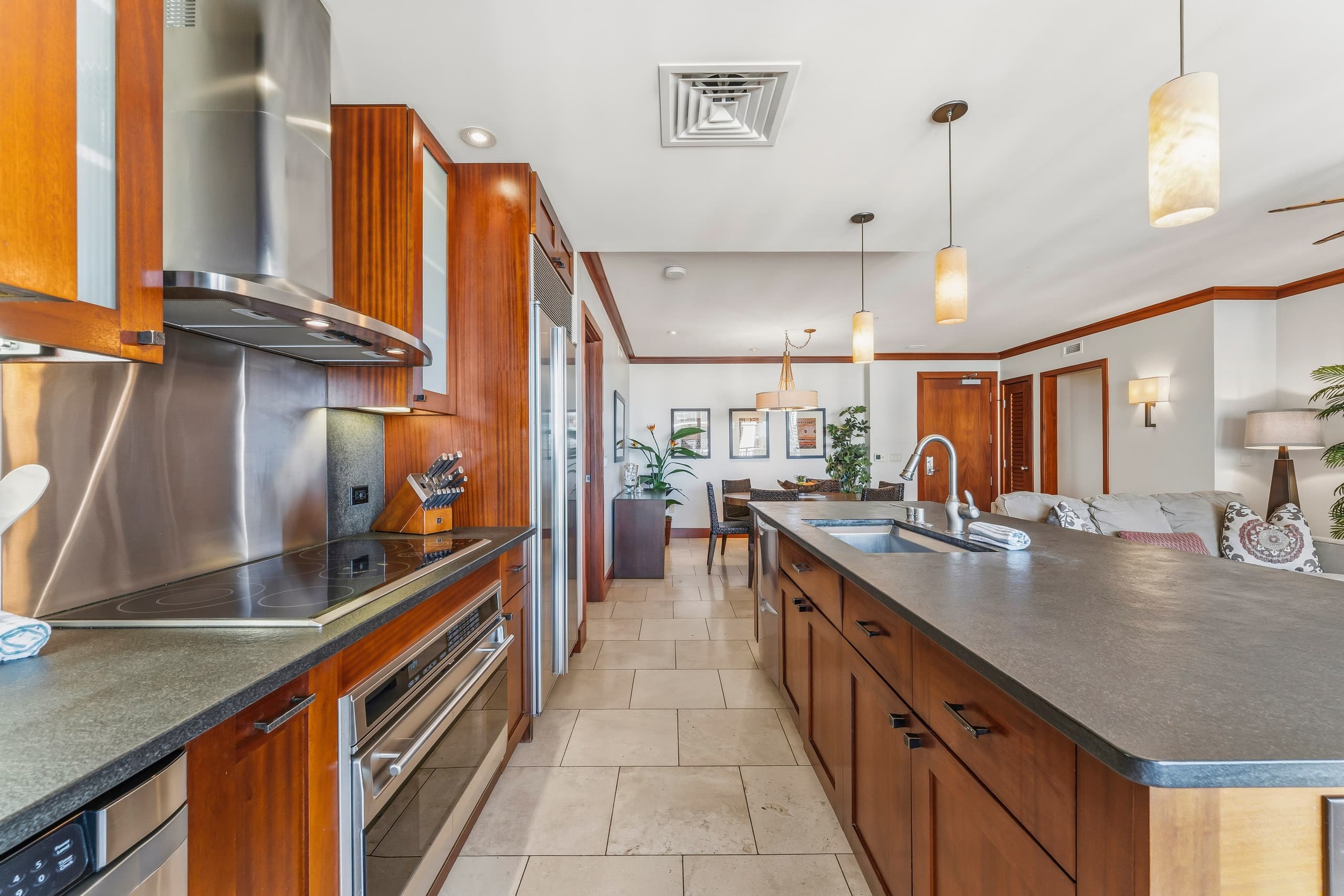 Condo in Kapolei · ★4.96 · 2 bedrooms · 3 beds · 2 private baths - Image 13