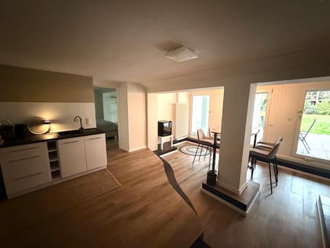 Successful Airbnb property: Beautiful central garden apartment in Düsseldorf