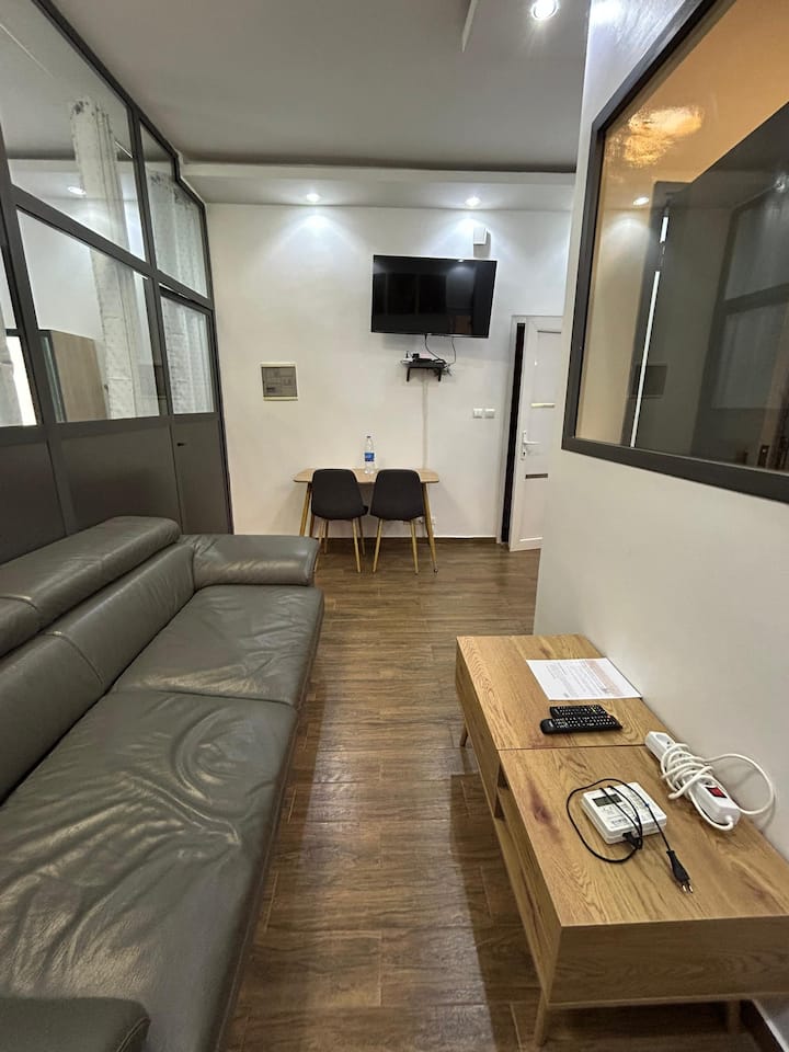 Studio Neuf à Dakar Lumineux • Emplacement Idéal - Dakar
