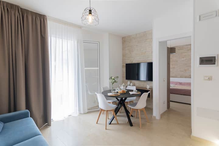 70 Sqm Elegant Beachfront Apt Near Center - Pozzallo