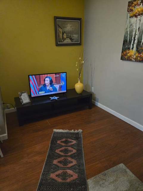 Top Airbnb: Fun near 17th in Lower Mount Royal