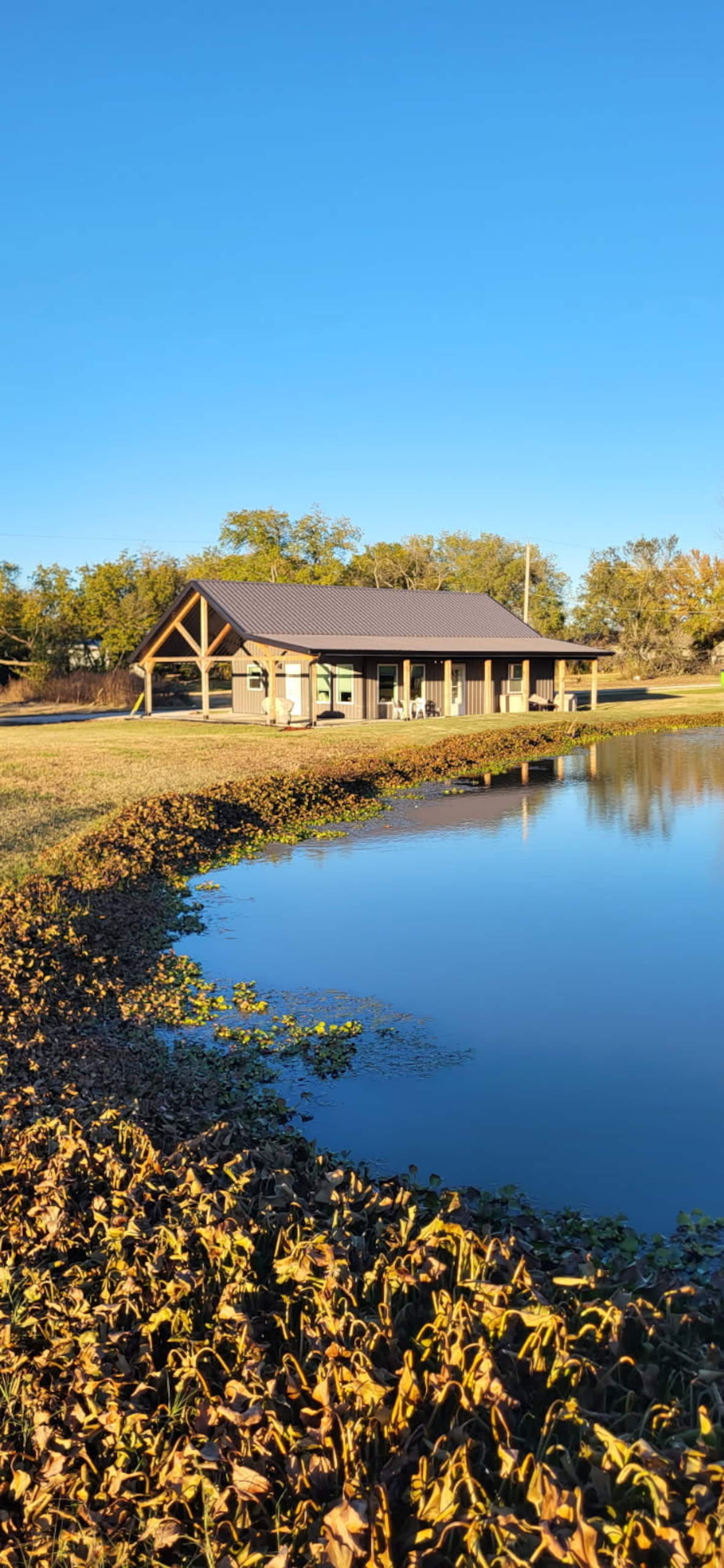 Herons Landing Peaceful Pond Retreat