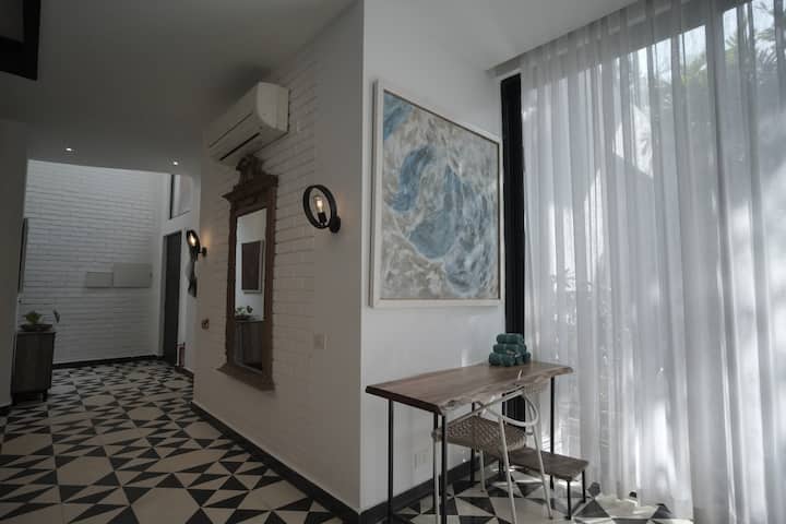 Living room image 5