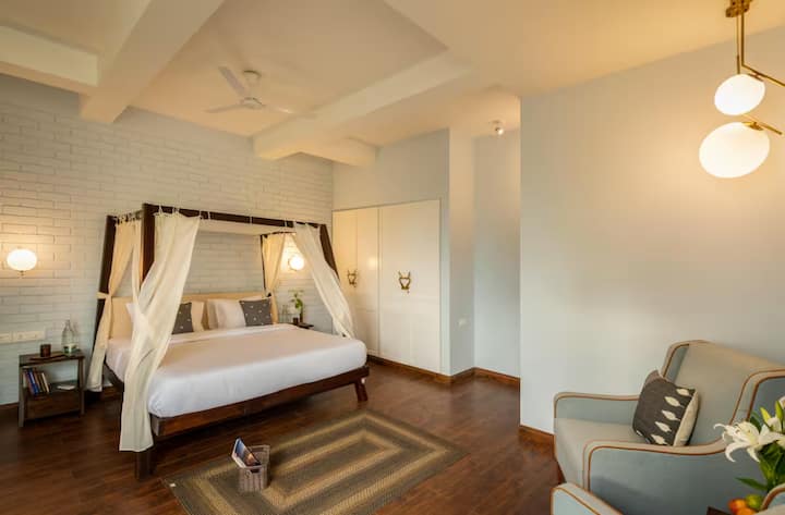 Bedroom 1 image 2