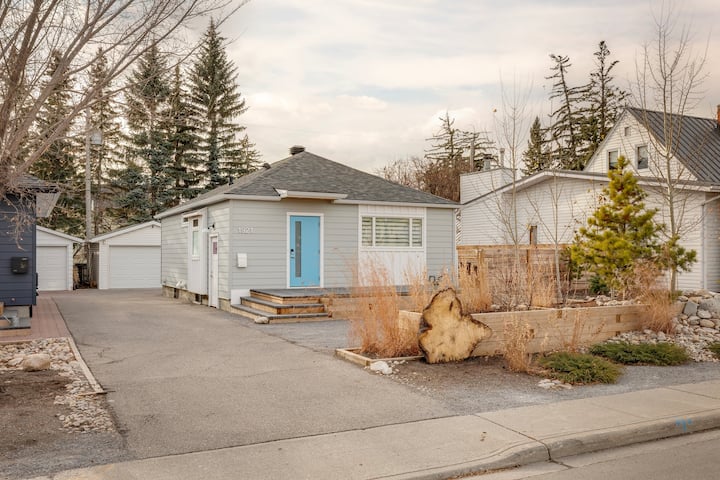 New 3br Home  Ac  Parking  Near Dt & Hospitals - Calgary