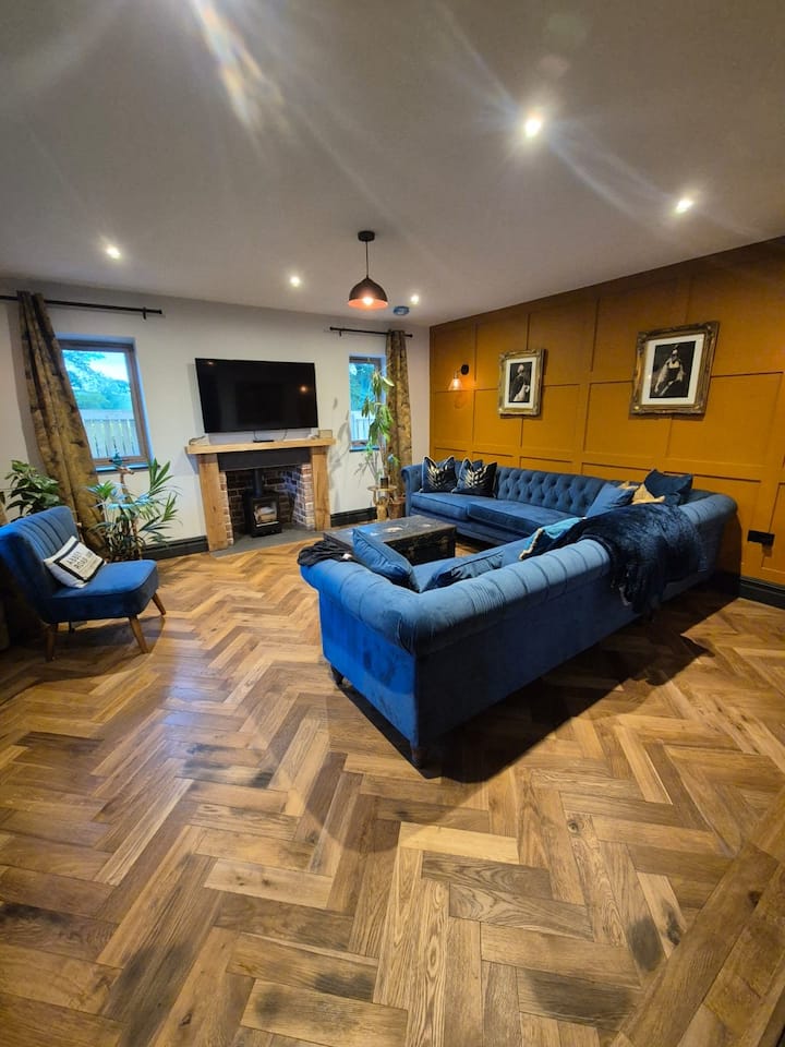 Luxurious 5 Bedroom House, In Hay-on-wye - Wales