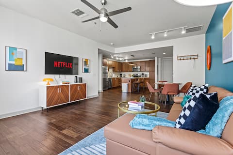 Top Airbnb: Dallas High-Rise King Suite Near Fair Park in City Center District