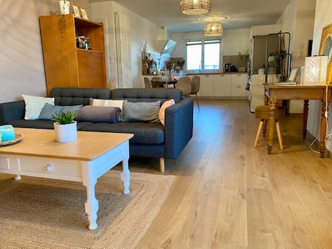 Top Airbnb: Cozy apartment - downtown - private parking à Haut Rhin