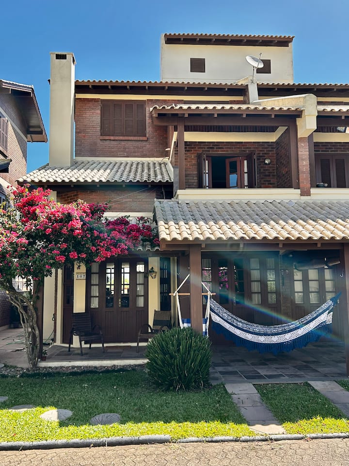 Casa Em Condomínio, 3 Quartos, 200m Praia Guarita - Torres
