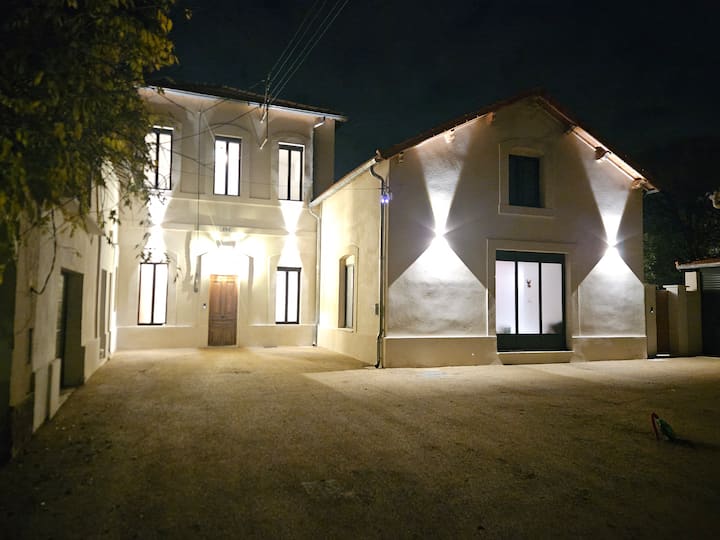 La Bastide Foch - Calme & Confort En Centre Ville - Salon-de-Provence