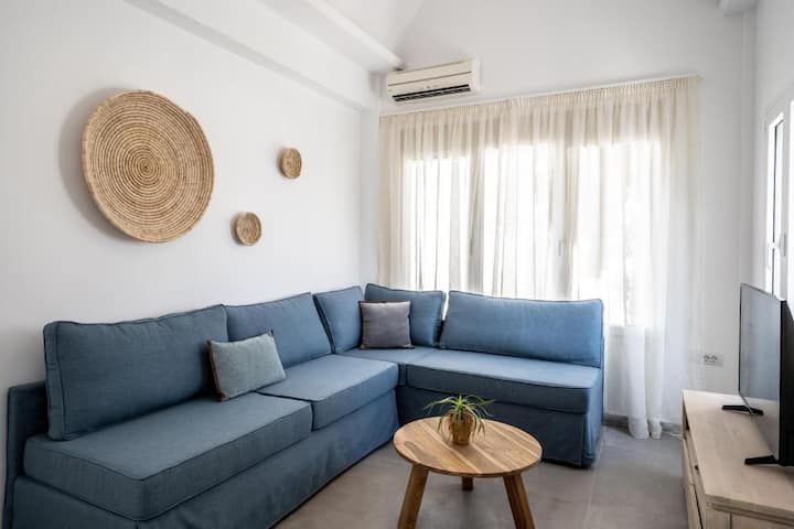 Thira Gold Premier Suite - Santorini