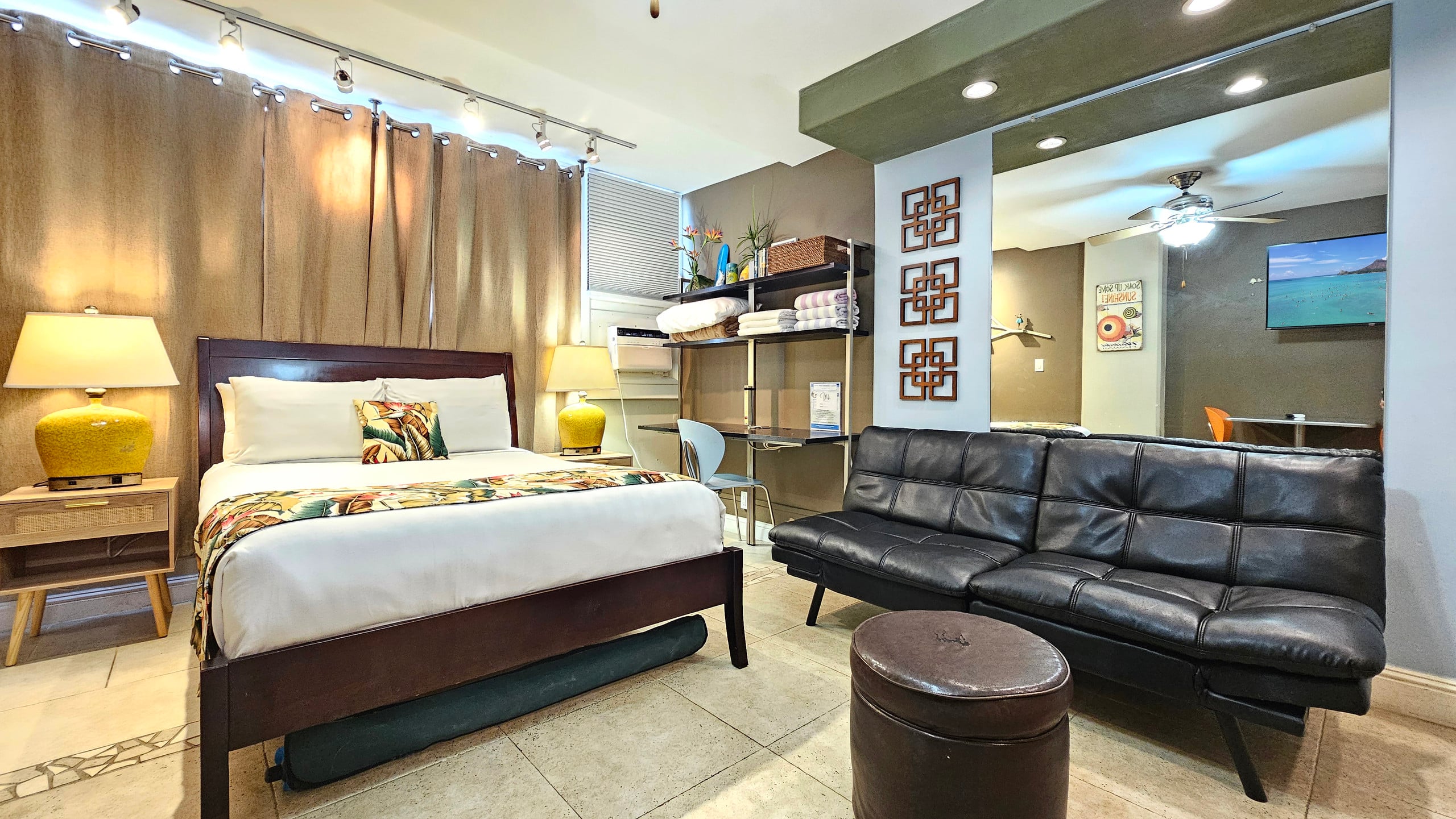 WG701 | Get Away Suite 701—Waikῑkῑ Grand Hotel® - Image 2