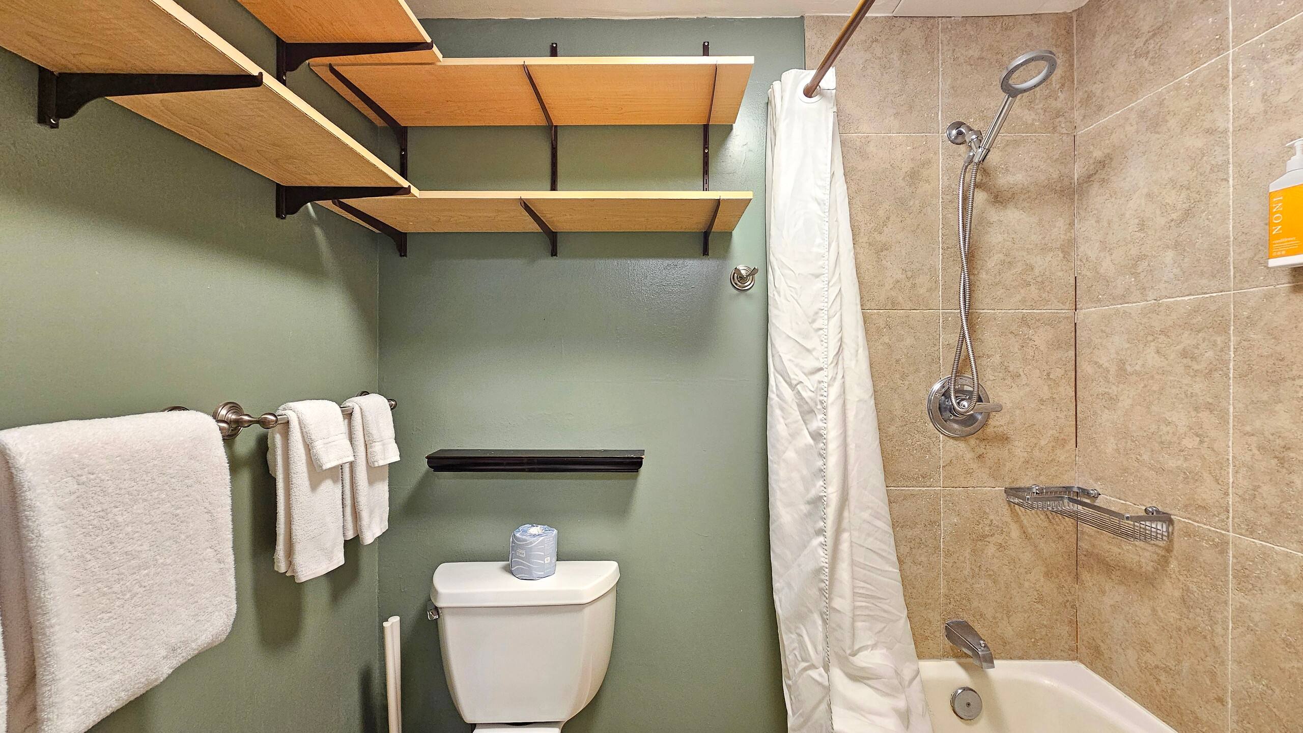 WG701 | Get Away Suite 701—Waikῑkῑ Grand Hotel® - Image 21