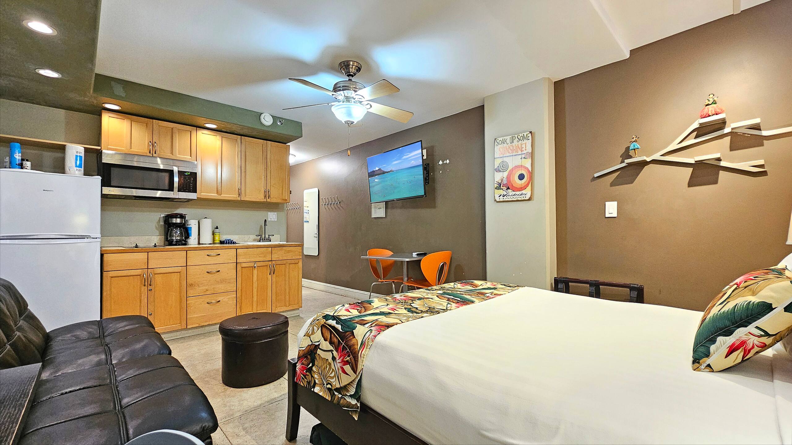 WG701 | Get Away Suite 701—Waikῑkῑ Grand Hotel® - Image 6