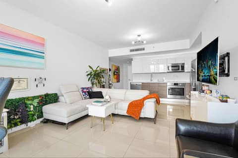Popular Airbnb listing: Panoramic Brickell Views|Pool|Gym|City Centre in West Brickell