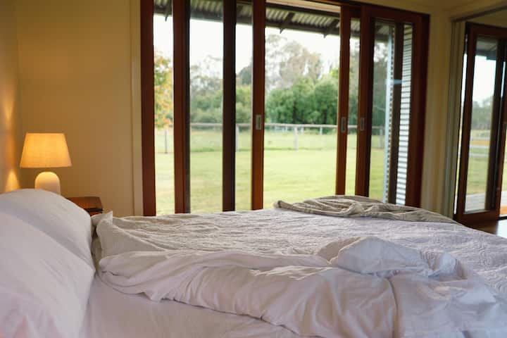 إطلالات من غرفة النوم الرئيسية الخاصة