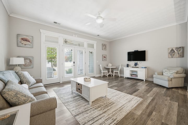 Vb Oceanfront 4br Pet-friendly Getaway - Virginia Beach, VA