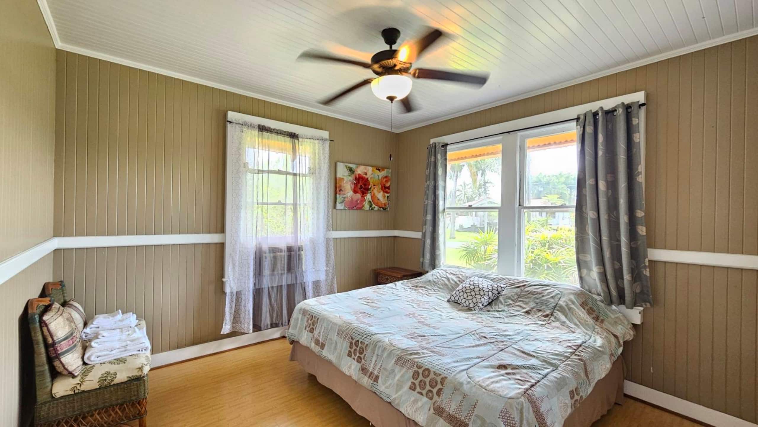 Home in Hilo · ★4.52 · 3 bedrooms · 3 beds · 2 private baths - Image 1