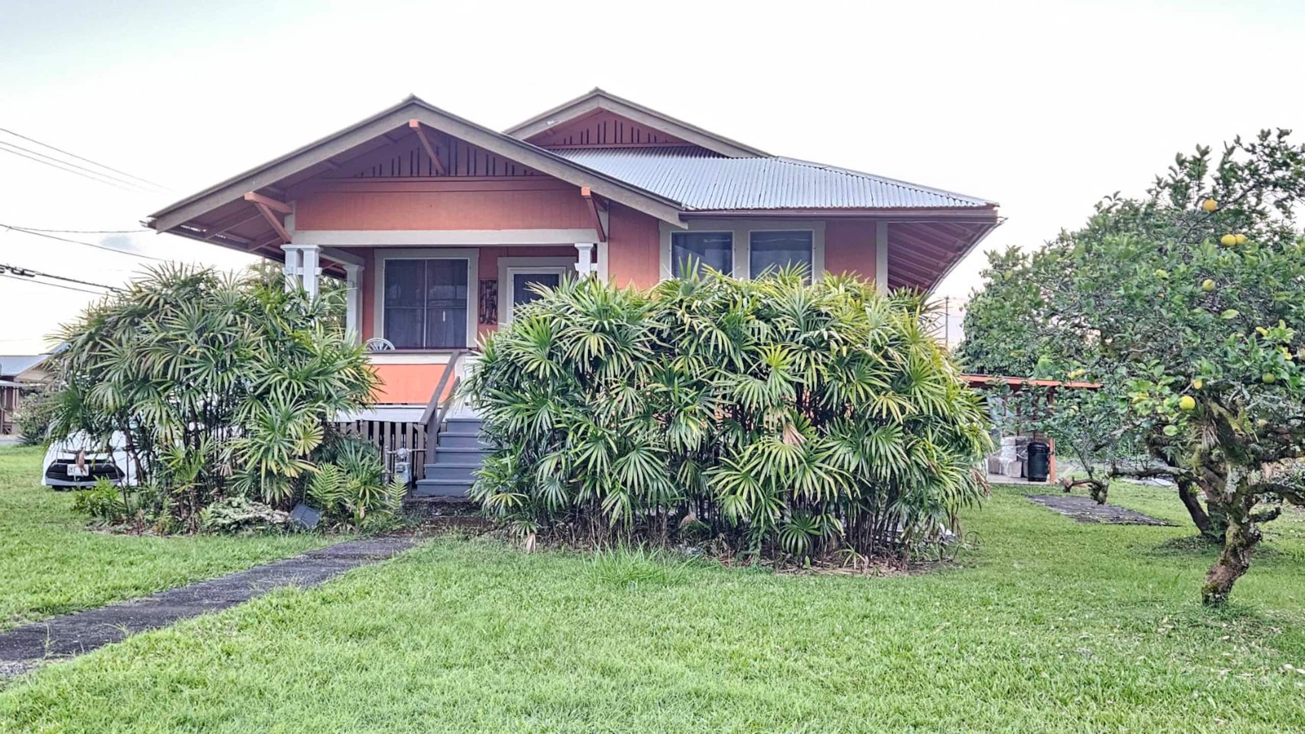 Home in Hilo · ★4.52 · 3 bedrooms · 3 beds · 2 private baths - Image 18