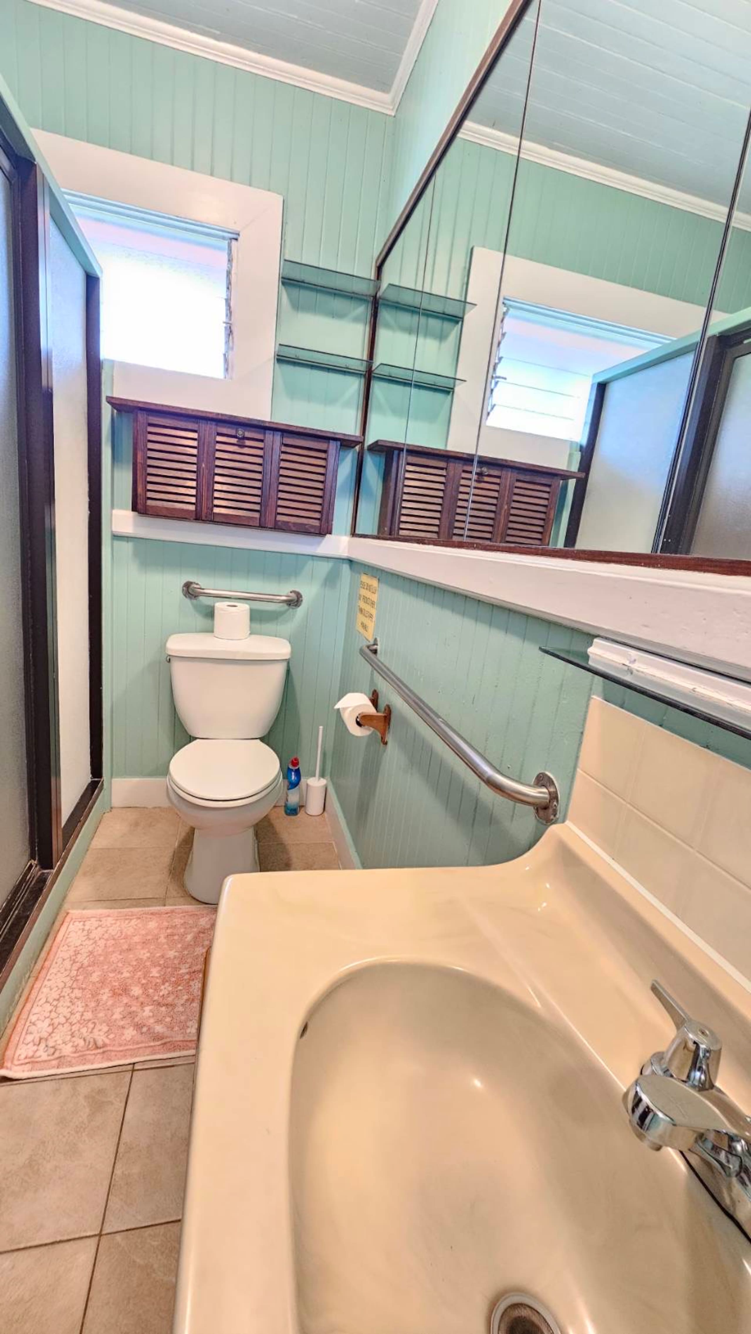 Home in Hilo · ★4.52 · 3 bedrooms · 3 beds · 2 private baths - Image 12