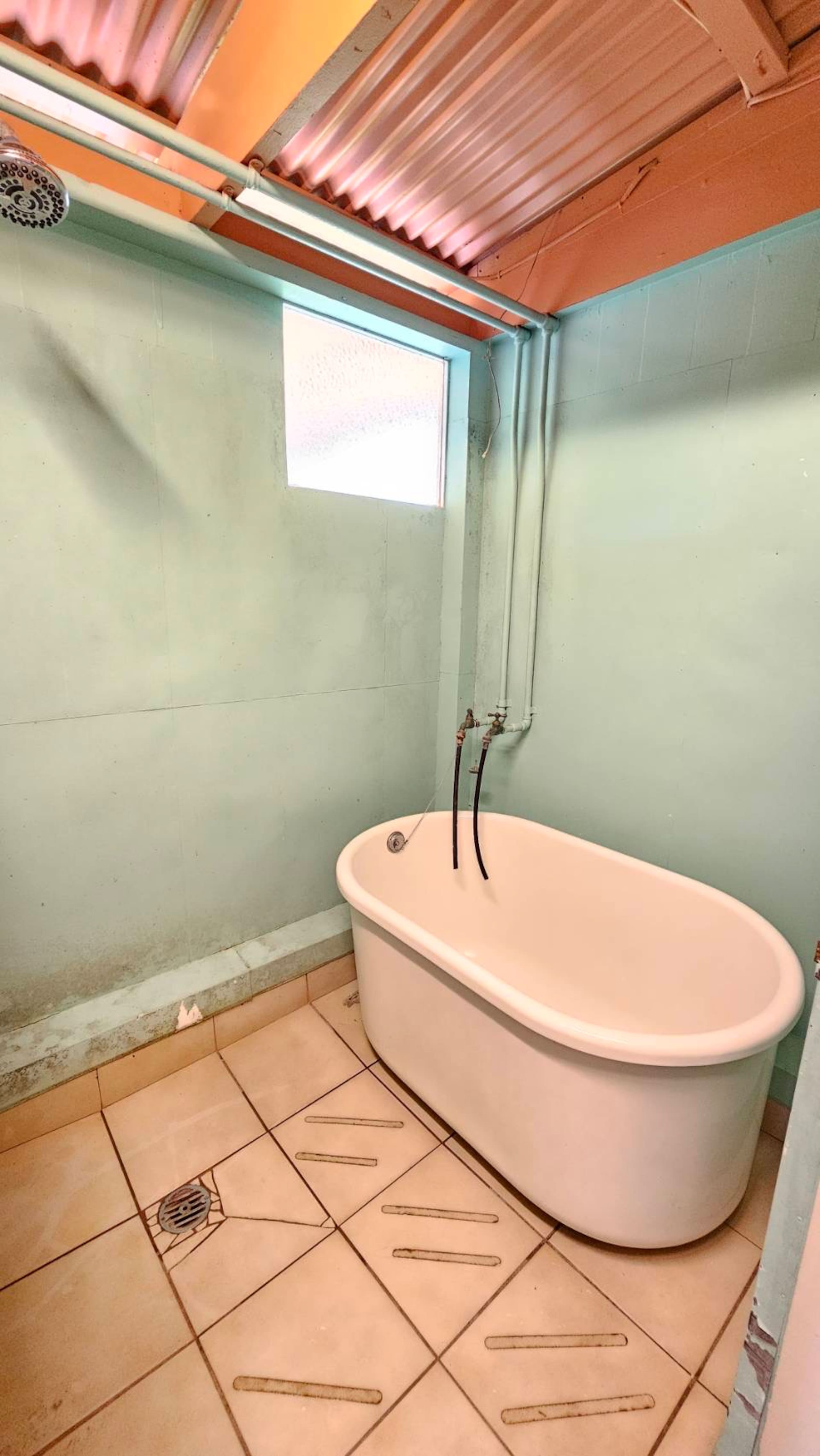 Home in Hilo · ★4.52 · 3 bedrooms · 3 beds · 2 private baths - Image 13