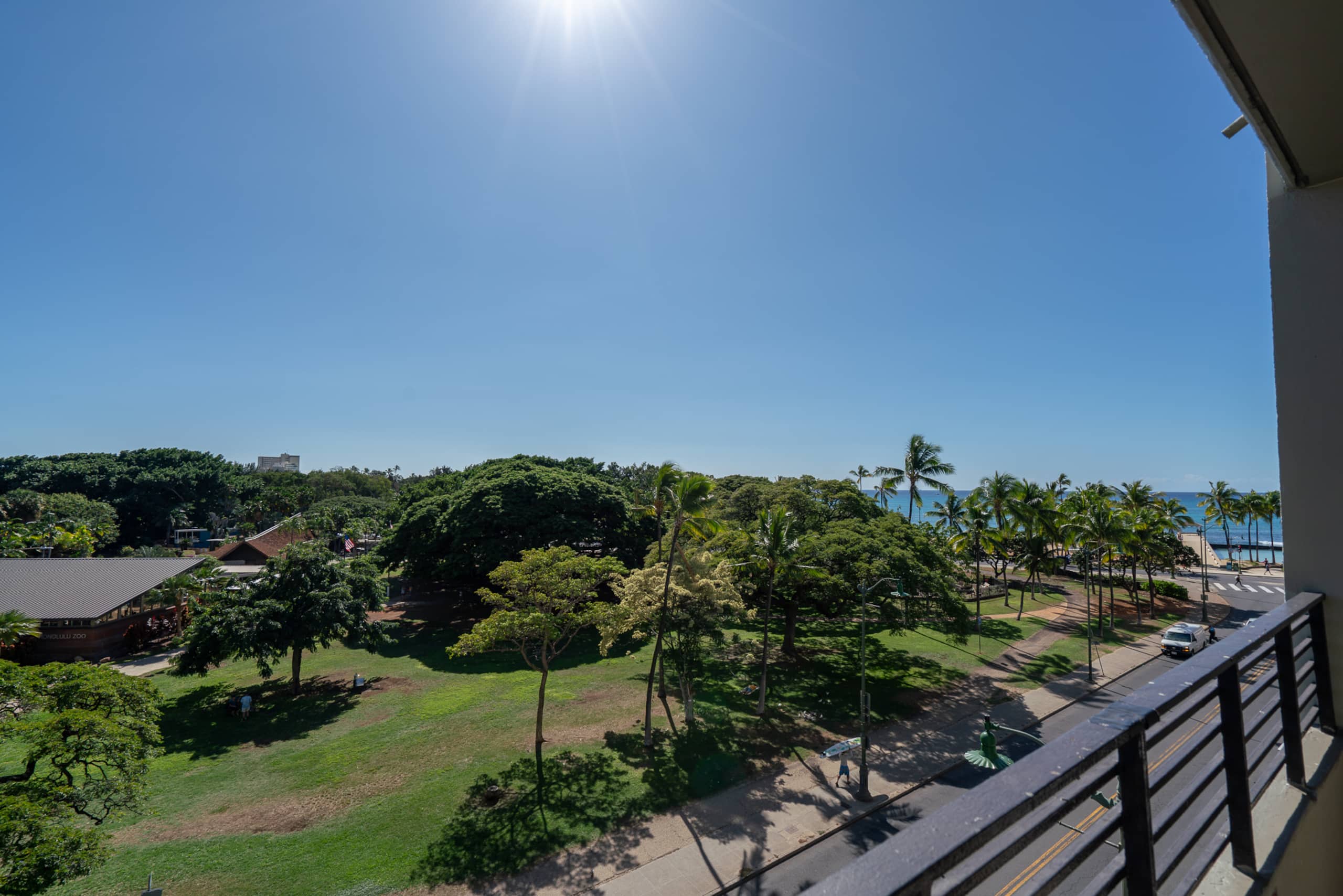 Top Rated Waikiki Location with Lanai & Ocean View - Image 23