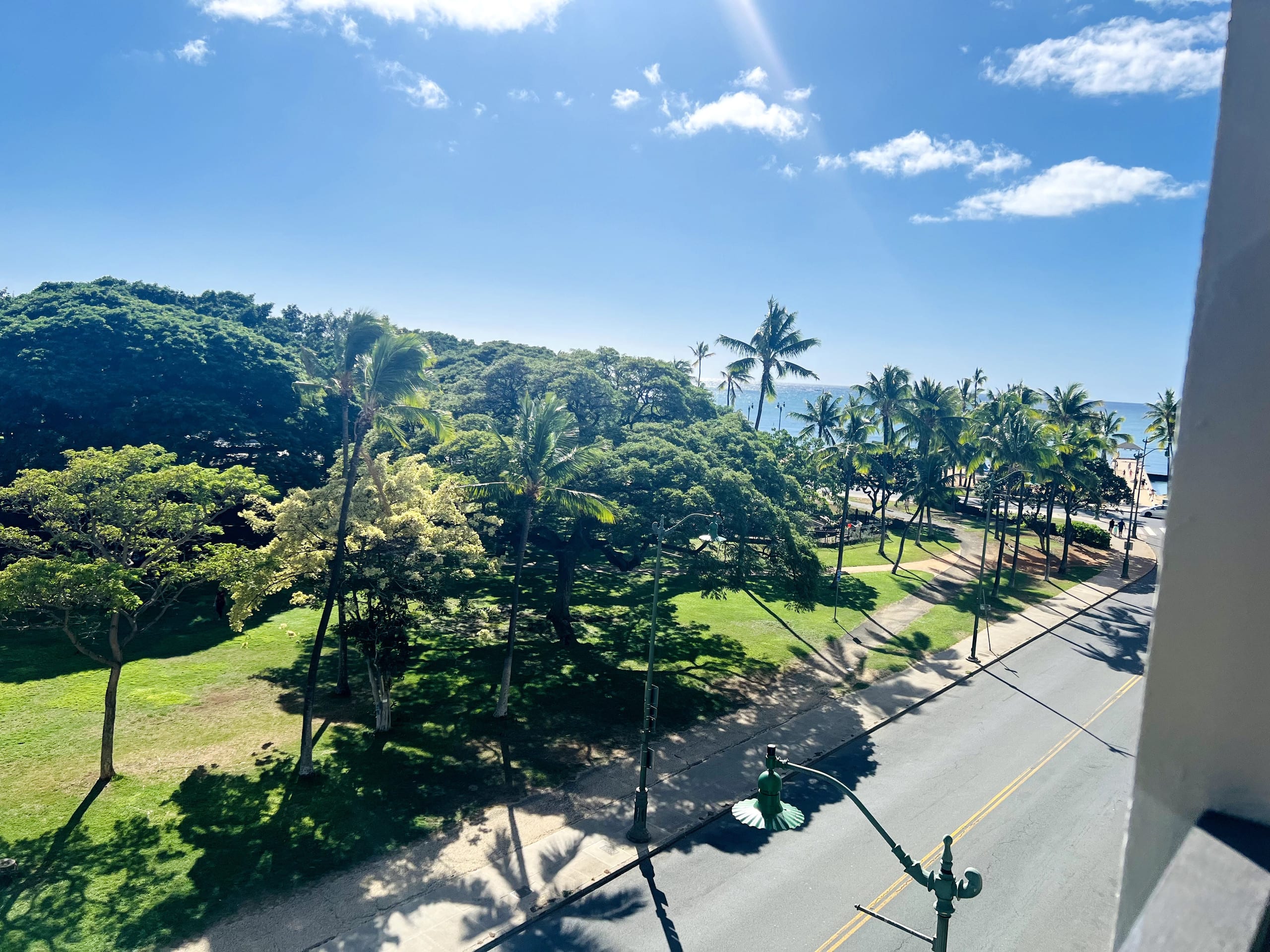 Top Rated Waikiki Location with Lanai & Ocean View - Image 13