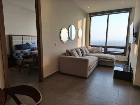 Top performing Airbnb: beautiful apartment with a panoramic view of the city in Tabacalera