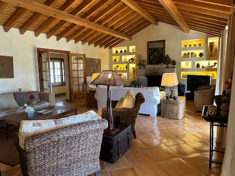 Top Airbnb: Villa Malveira em Alcabideche