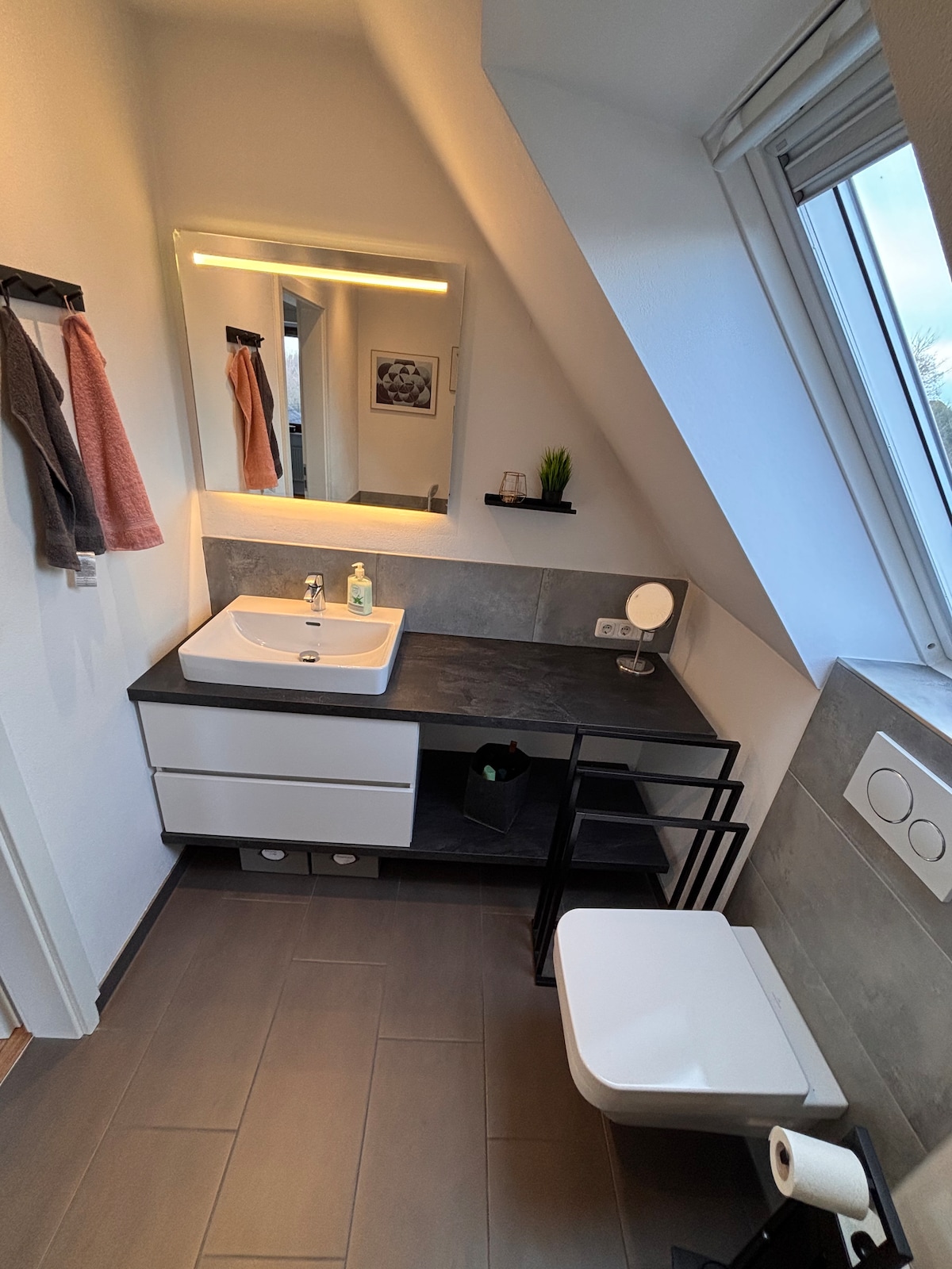 Quiet 3-room apartment in Hemmingen, near Hamburg