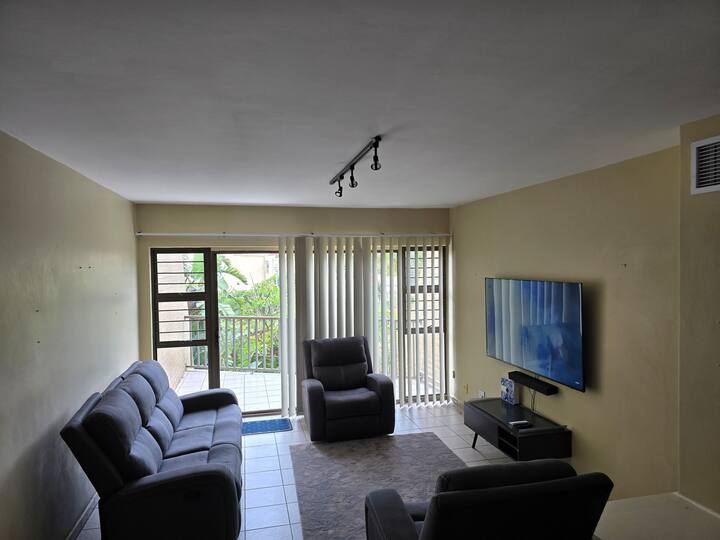 Home At The Beach
1 Hawaan View - Umhlanga