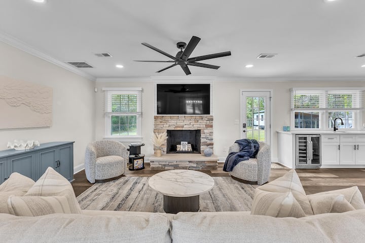 Coastal 3br Retreat Just Minutes To The Beach! - Hampstead, NC