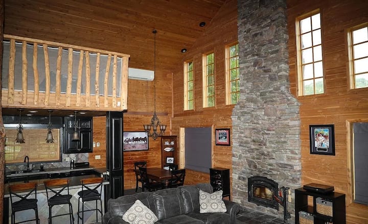 The Cozy Cabin Close To Town - Nebraska