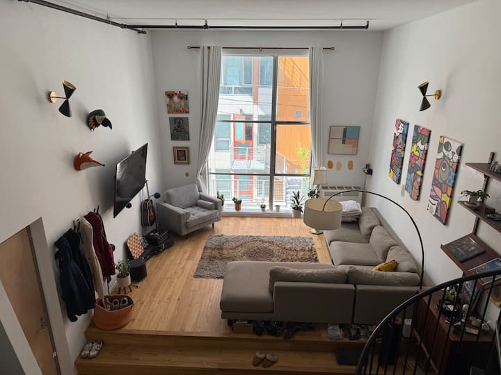 Modern Loft With Lots Of Light In The Heart Of Sf - San Francisco, CA