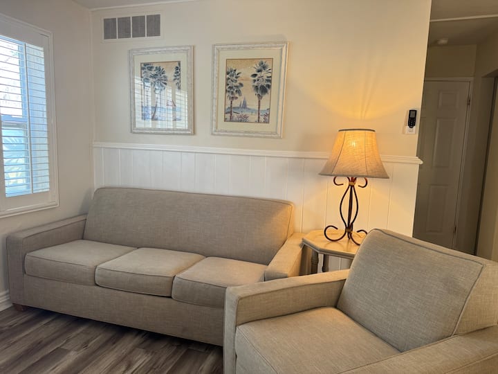 Beachy 2 Bedrooms Villa • 5 Min To Shore - 威尼斯