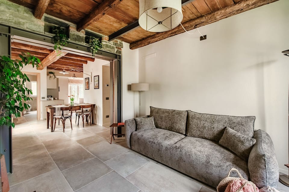 Ama'Ca Dulza, a garden house above Lake Como, Laglio, Lake Como, Italy, photo 5 of 10