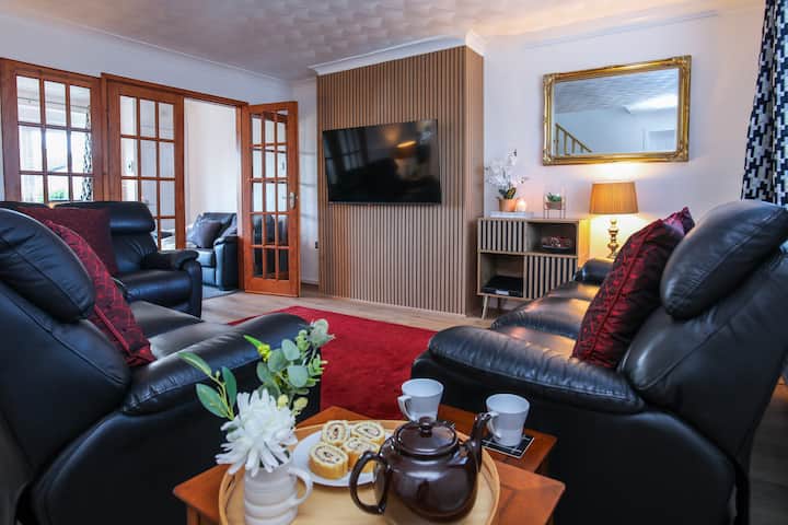 Penrhos Walks Modern & Spacious 4 Bed Detached - Trearddur Bay