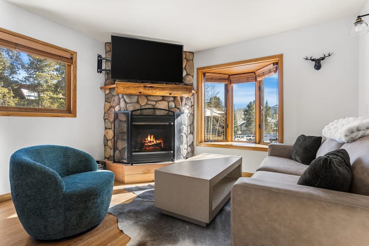 Ski-in, Walk To Lift, Trails & Town, Hot Tub, Pool - Breckenridge, CO