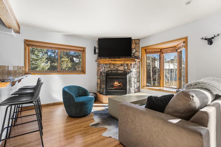 Ski-in, Walk To Lift, Trails & Town, Hot Tub, Pool - Breckenridge, CO