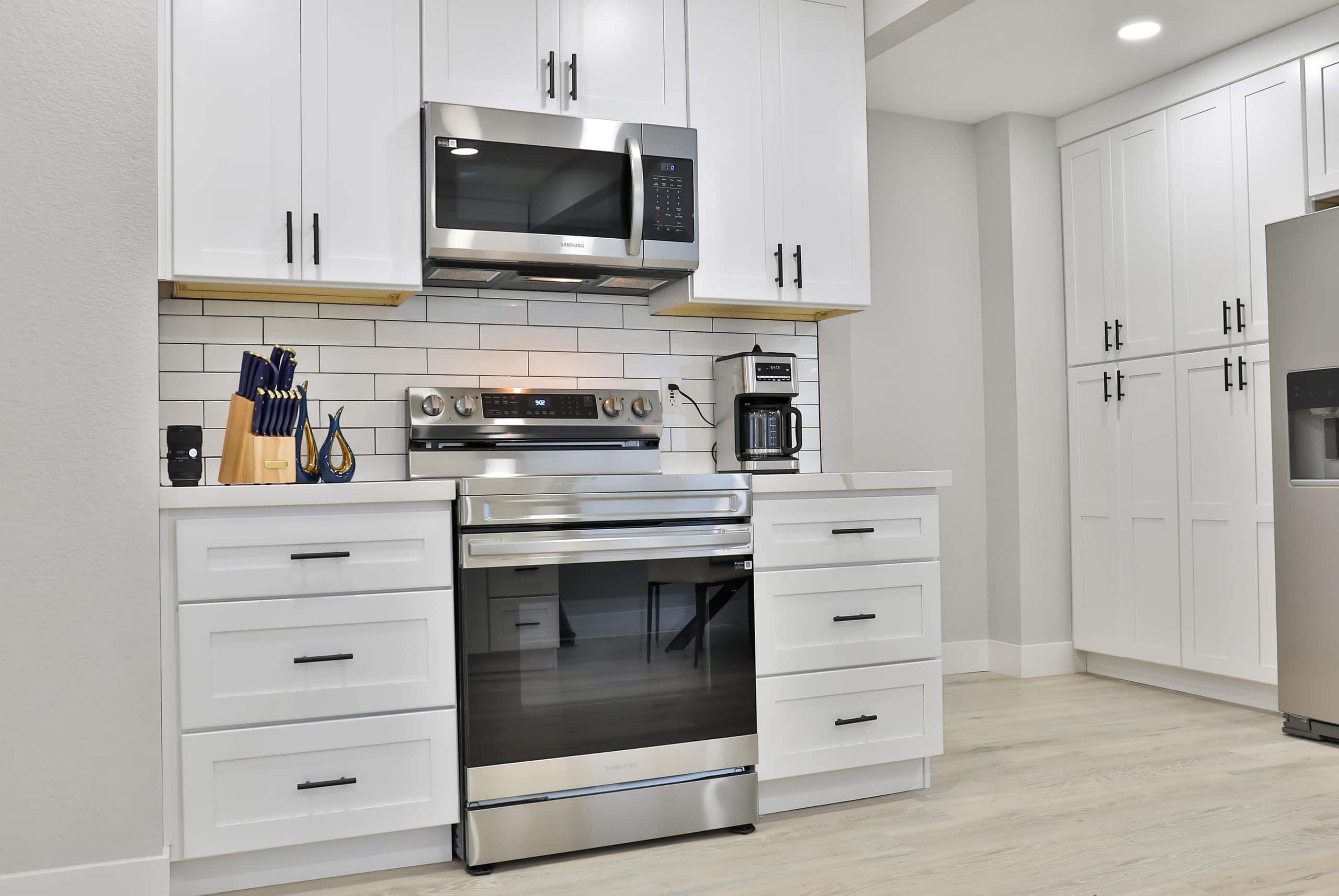 Stylish Remodeled Home Near R Street & Capitol - Photo 5