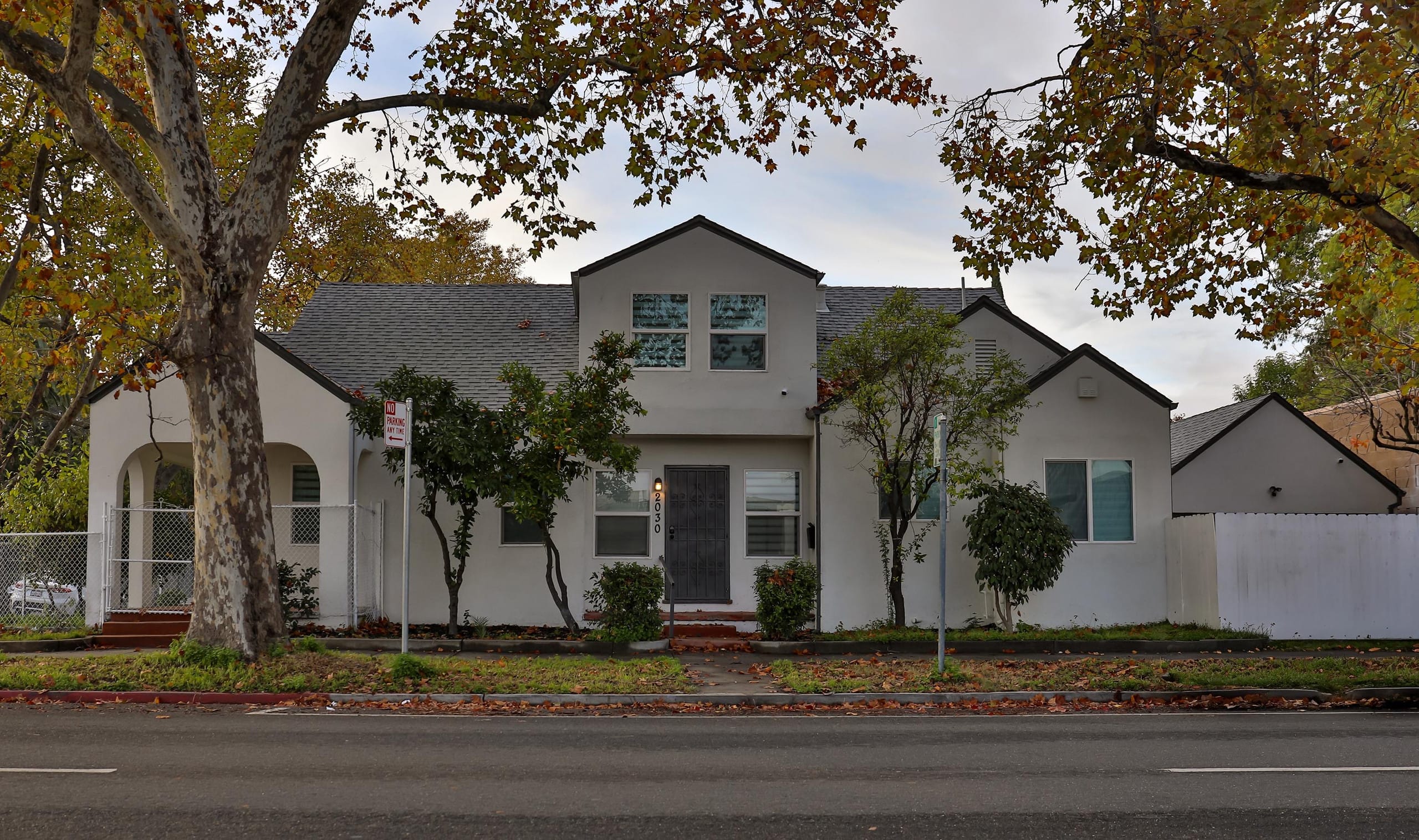 Stylish Remodeled Home Near R Street & Capitol - Photo 27