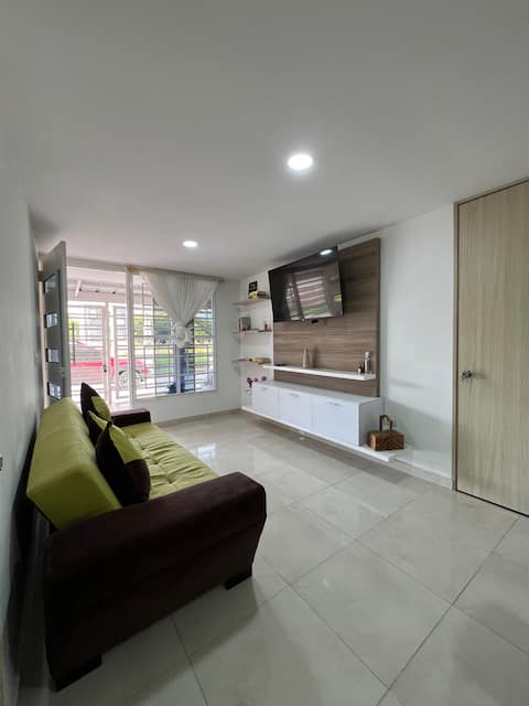 Top performing Airbnb: House, 2 bedrooms, living room and kitchen in Huila